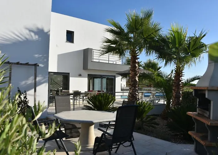 Exclusieve Met Zeezicht En Privezwembad In Atalaia * לוריניה