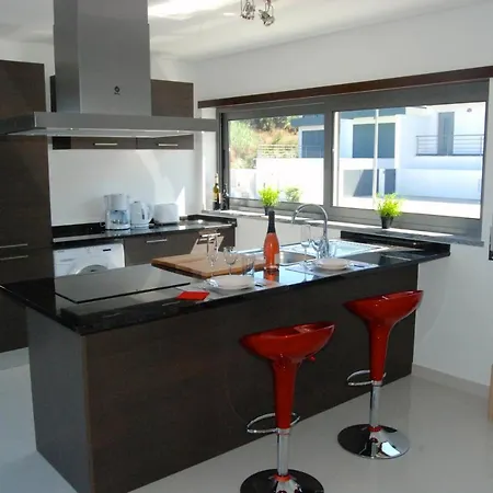 Exclusieve Met Zeezicht En Privézwembad In Atalaia *