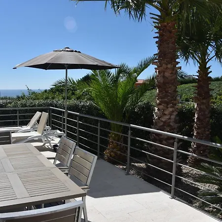 Exclusieve Met Zeezicht En Privézwembad In Atalaia