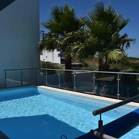 Exclusieve Met Zeezicht En Privezwembad In Atalaia 'villa Salvatore'
